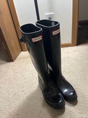Women’s hunter rain boots